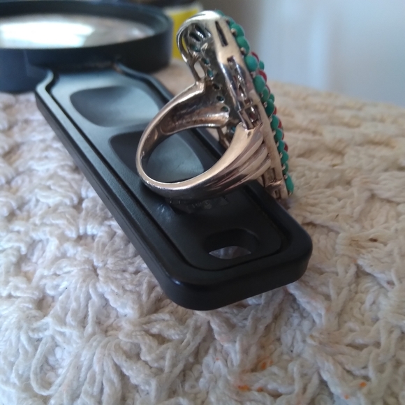 Beautiful ring!! - Picture 2 of 3